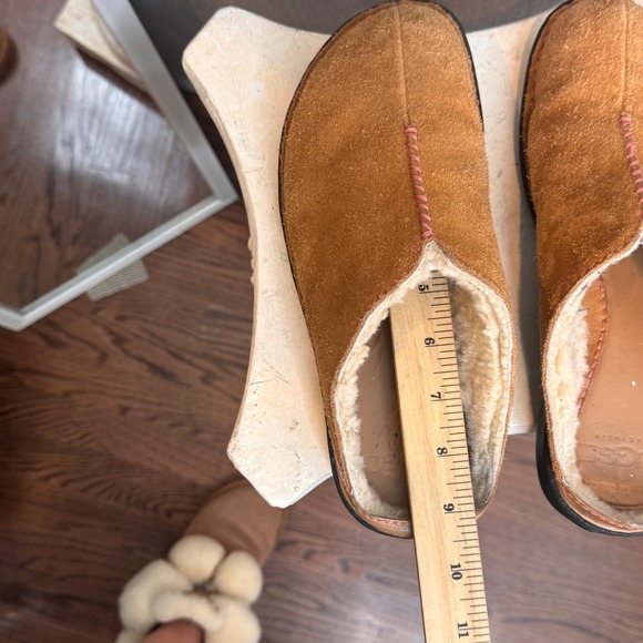 UGG Australia Classic Slipper Suede Leather Slippers Warm Cozy Slip On Size 6 - Picture 9 of 9